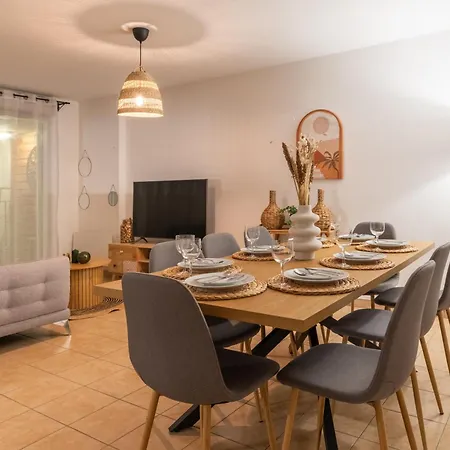 Le Pommery With Private Parking Apartment Reims