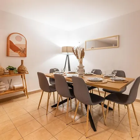 Le Pommery With Private Parking *