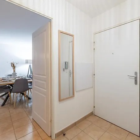 Appartement Le Pommery With Private Parking