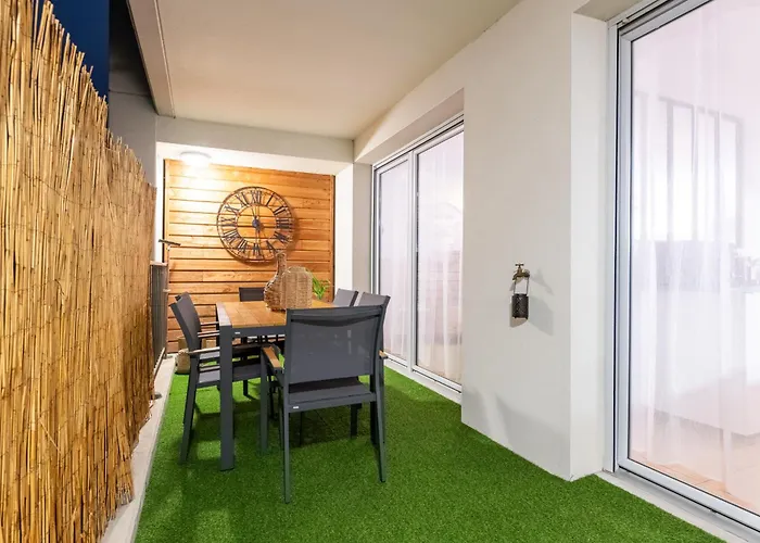 Appartement Le Pommery With Private Parking