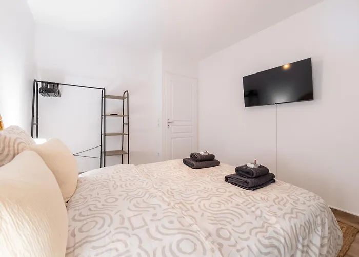 Le Pommery With Private Parking Reims