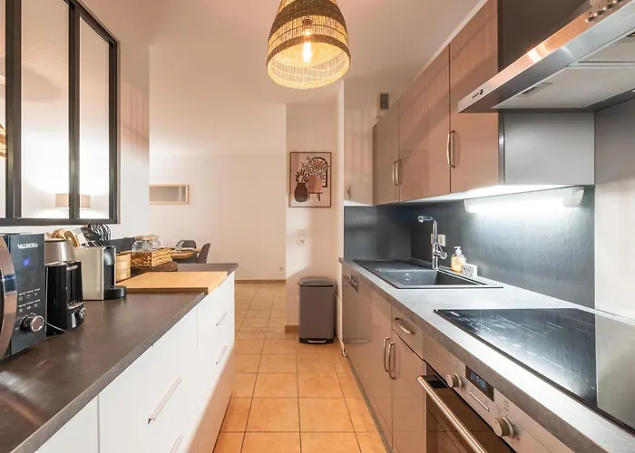 Appartement Le Pommery With Private Parking *