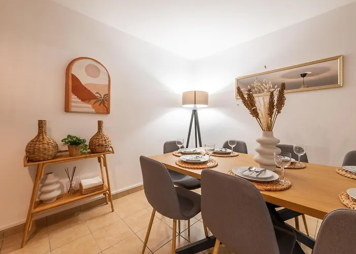 Le Pommery With Private Parking Appartement