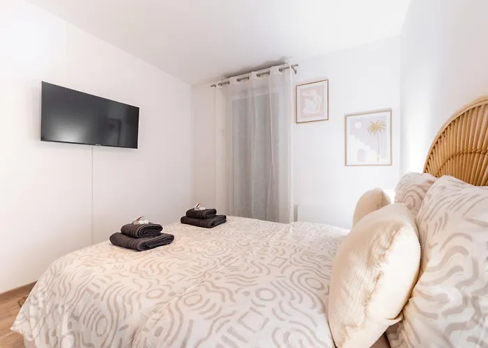 Appartement Le Pommery With Private Parking