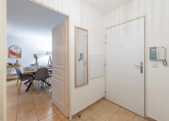 Appartement Le Pommery With Private Parking