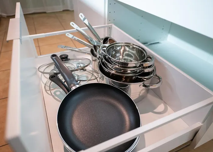 Le Pommery With Private Parking Appartement